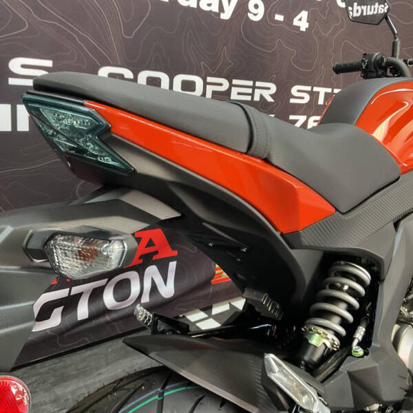 2025 Kawasaki Z125 Pro