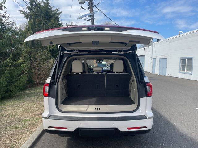 2019 Lincoln Navigator Select