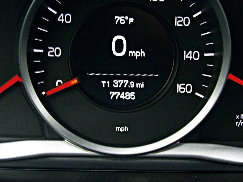 2017 Volvo XC60 T5 Dynamic