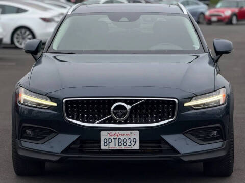 2020 Volvo V60 Cross Country T5