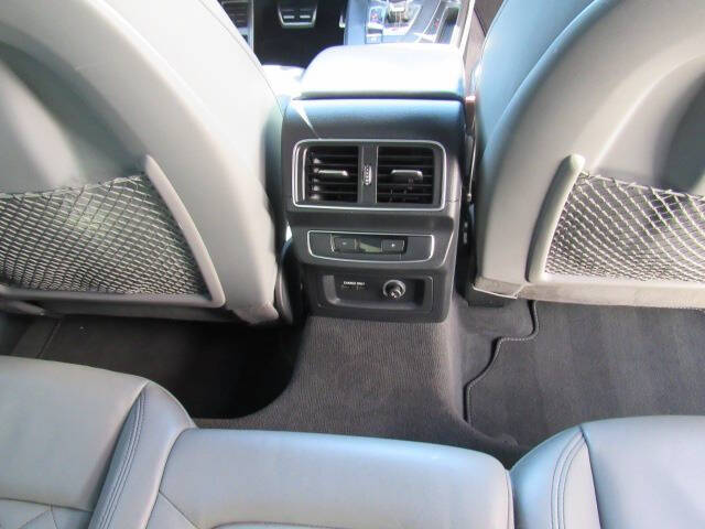 2019 Audi SQ5 3.0T quattro Premium Plus