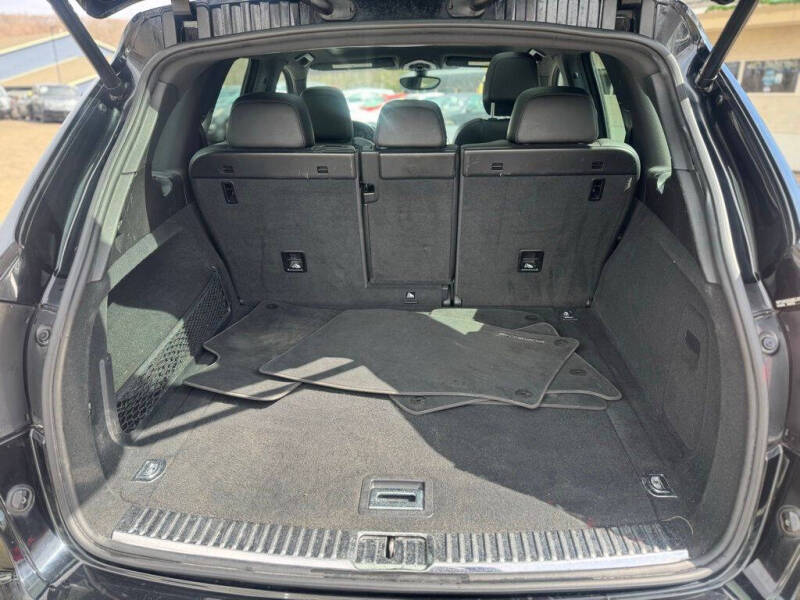 2014 Porsche Cayenne Platinum