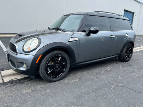 2010 MINI Cooper Clubman for sale at MANGIONE MOTORS ORANGE COUNTY in Costa Mesa CA