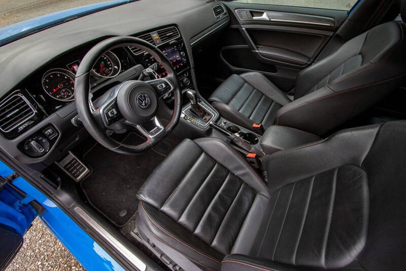 2021 Volkswagen Golf GTI SE