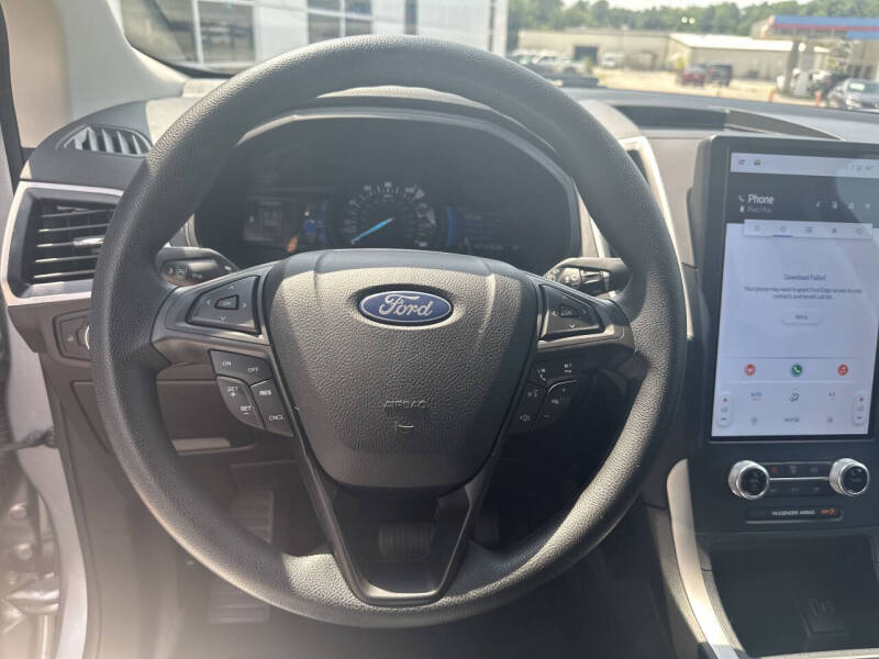 2022 Ford Edge SE