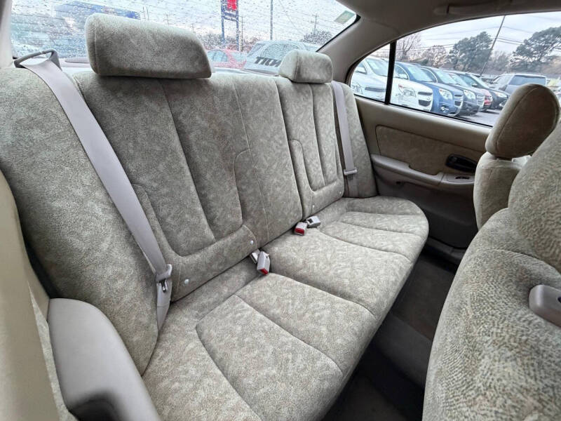 2001 Hyundai Elantra GLS