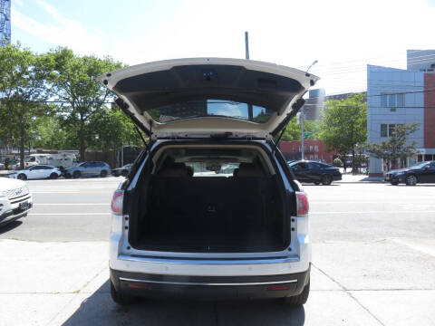 2016 GMC Acadia SLT-1