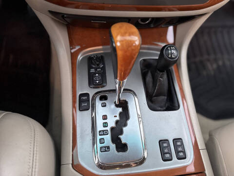 2004 Lexus LX 470