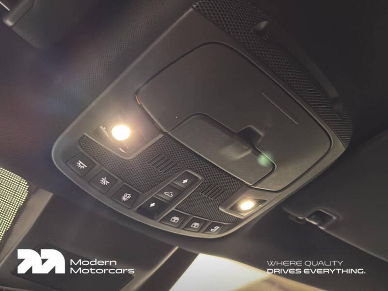 2019 Lincoln Navigator Select