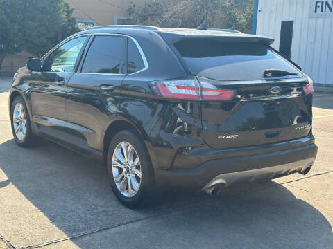 2020 Ford Edge Titanium