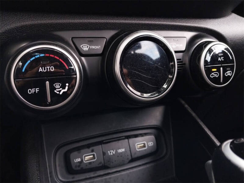 2022 Hyundai Venue SEL