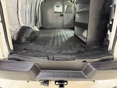 2017 Chevrolet Express 2500