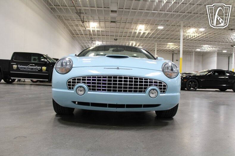 2003 Ford Thunderbird