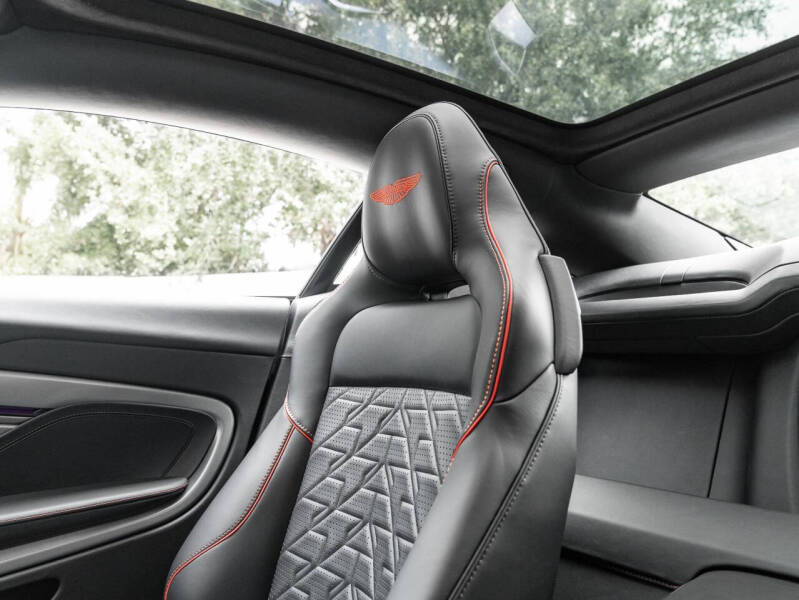 2025 Aston Martin Vanquish