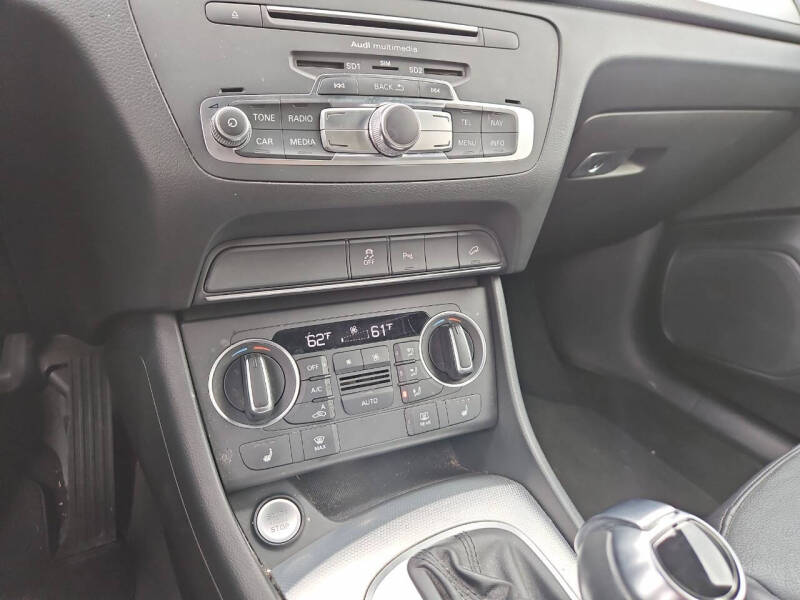 2017 Audi Q3 2.0T Premium Plus