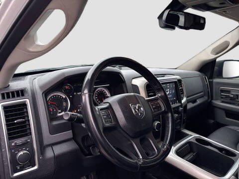 2020 RAM 1500 Classic SLT