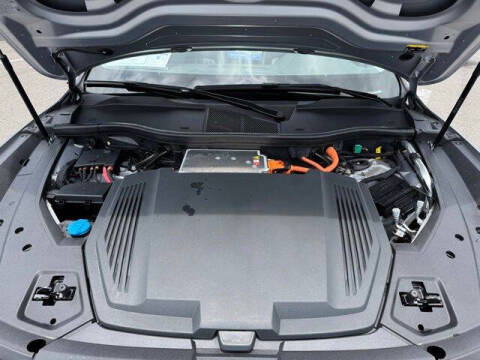 2022 Audi e-tron quattro Premium