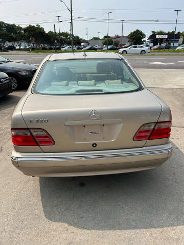 2001 Mercedes-Benz E-Class E 320