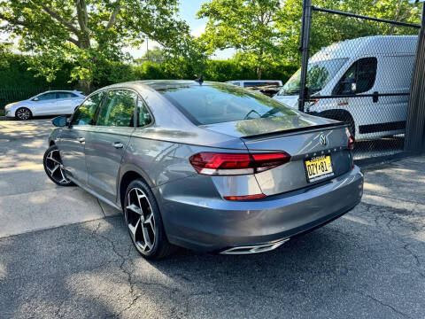 2020 Volkswagen Passat R-Line