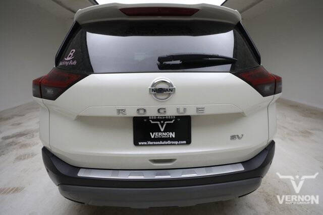2021 Nissan Rogue SV