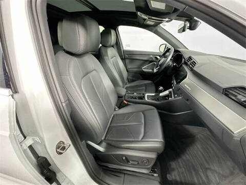 2024 Audi Q3 quattro S line Premium 45 TFSI