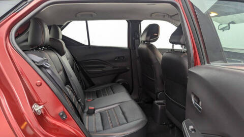 2019 Nissan Kicks SR