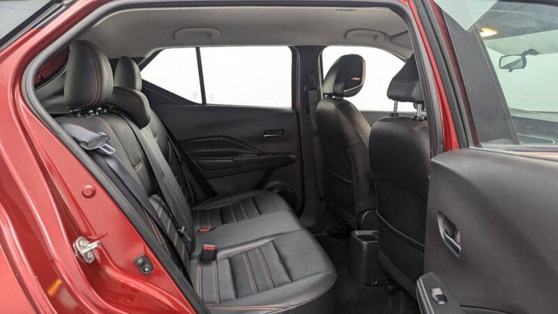 2019 Nissan Kicks SR