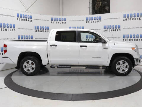 2017 Toyota Tundra SR5