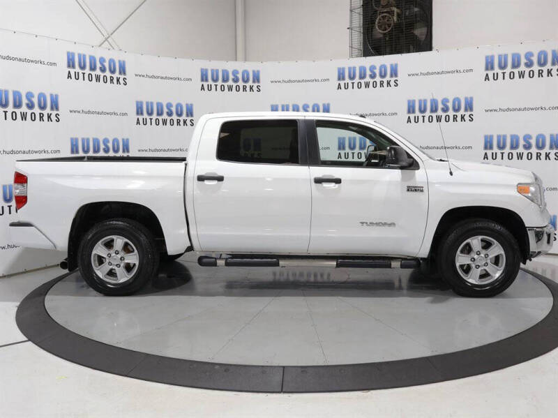 2017 Toyota Tundra SR5