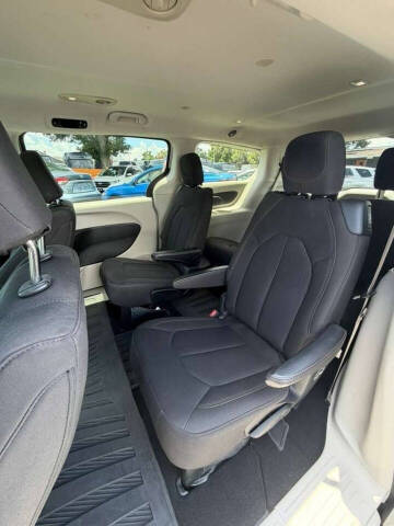 2017 Chrysler Pacifica Touring