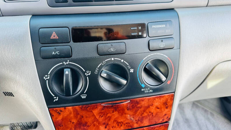 2007 Toyota Corolla LE