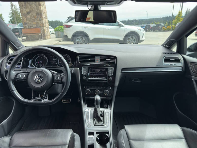 2015 Volkswagen Golf R 4Motion