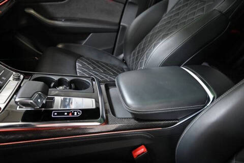 2022 Audi SQ8 4.0T quattro Prestige