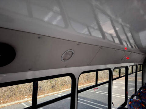 2017 Ford E-Series E-450 SD