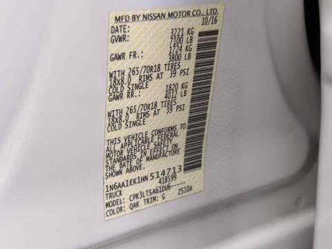 2017 Nissan Titan SV