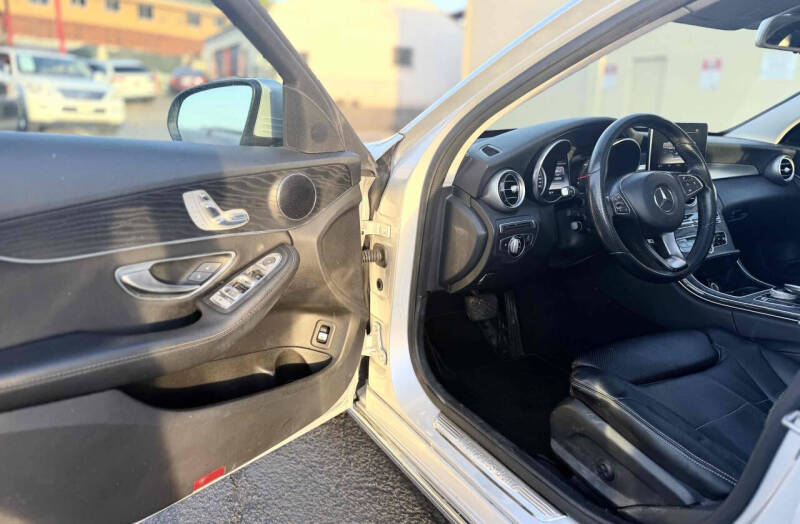 2016 Mercedes-Benz C-Class