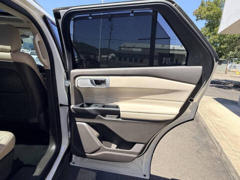2020 Ford Explorer Platinum