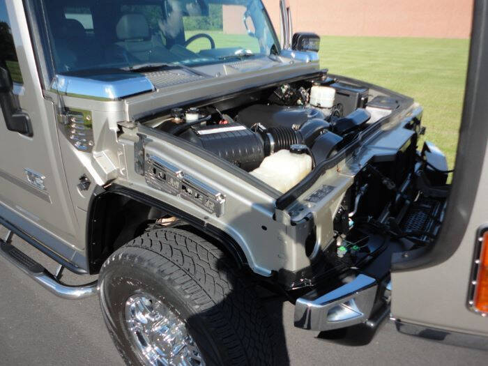 2005 HUMMER H2