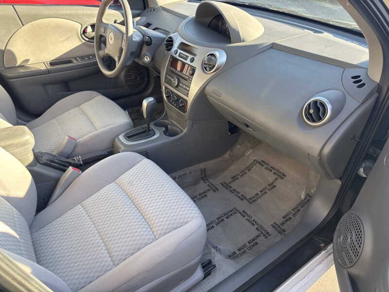 2006 Saturn Ion 2