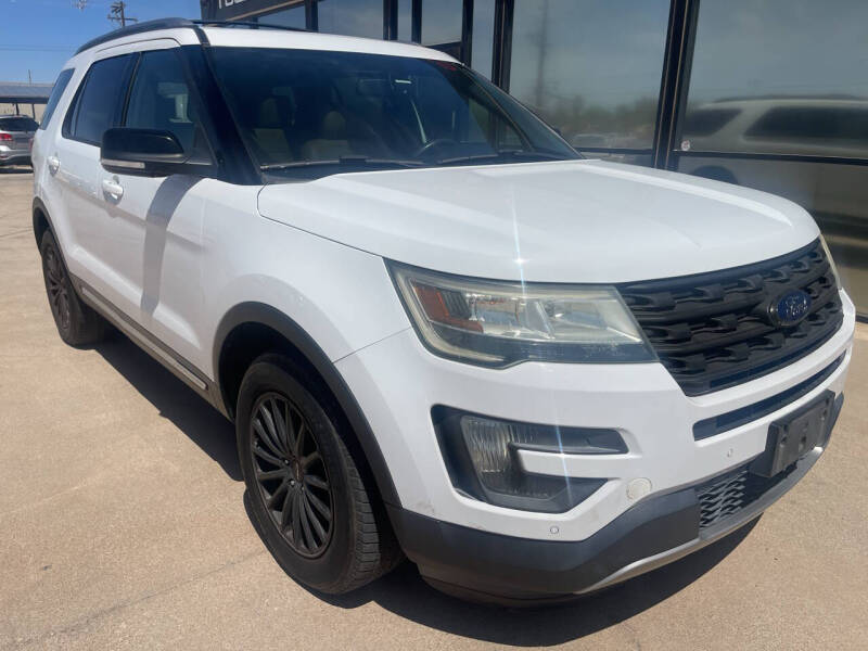 Image 9 of 2016 Ford Explorer XLT