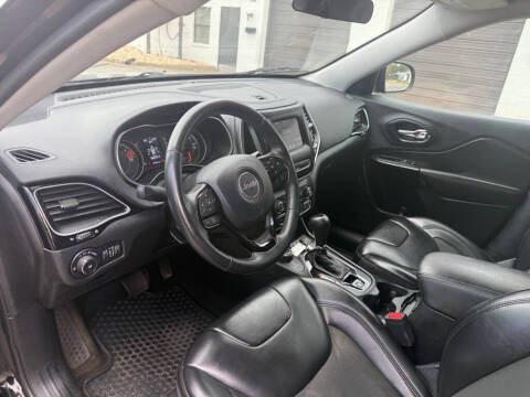 2019 Jeep Cherokee Latitude Plus