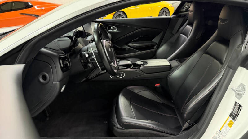 2019 Aston Martin Vantage