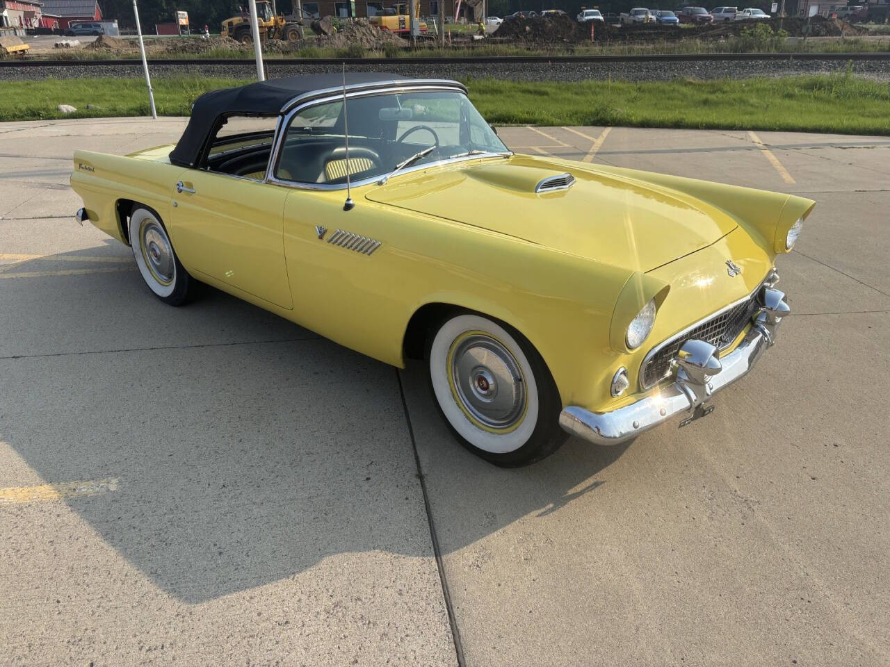 1955 Ford Thunderbird 6