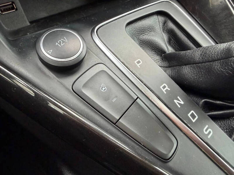 2017 Ford Focus Titanium