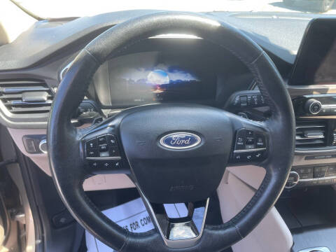 2020 Ford Escape Titanium