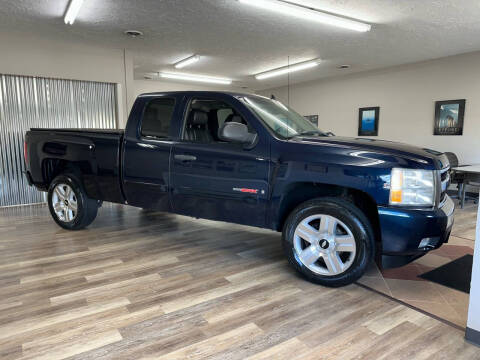 2007 Chevrolet Silverado 1500 for sale at FAIRLANE CAR CO. in Parma OH