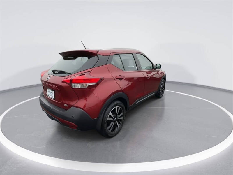 2020 Nissan Kicks SR