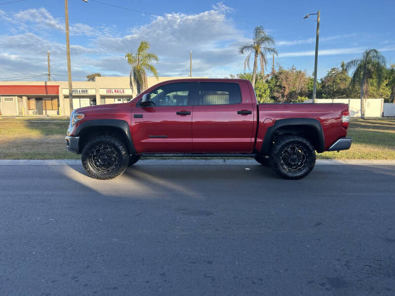 2017 Toyota Tundra SR5