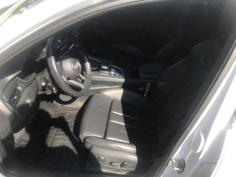 2019 Audi A4 quattro Premium 45 TFSI