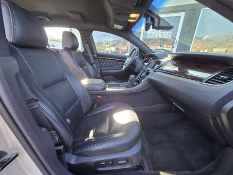 2018 Ford Taurus Limited